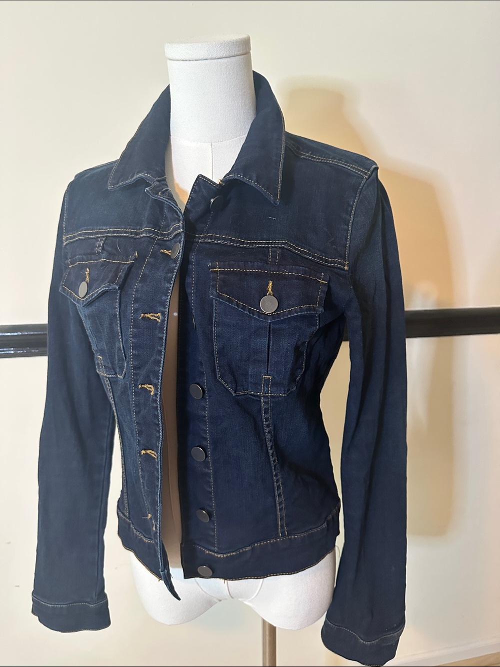 Kut from the Kloth Dark Blue Denim Trucker Jacket